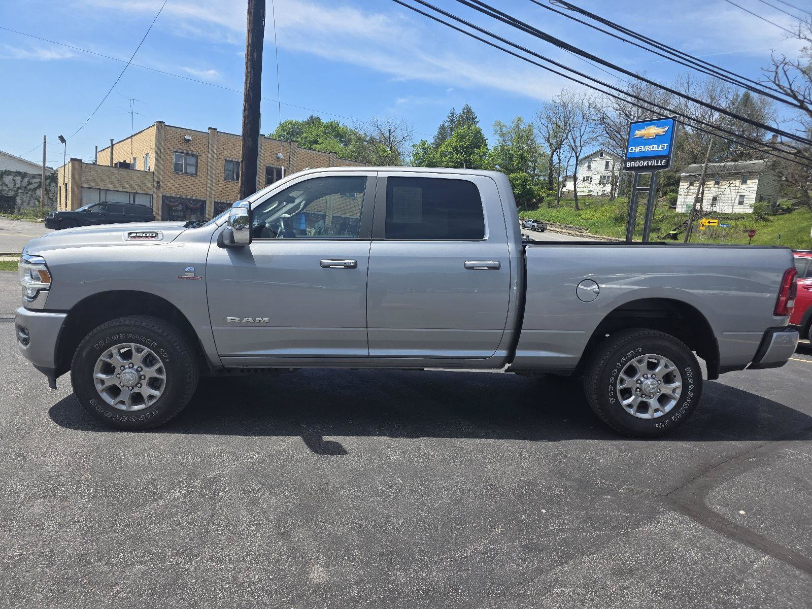 Used 2024 RAM 2500 Laramie w/ Safety Group AWD/4WD image 4