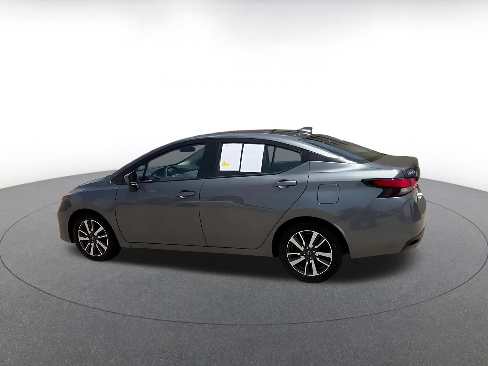 Used 2025 Nissan Versa SV FWD image 9