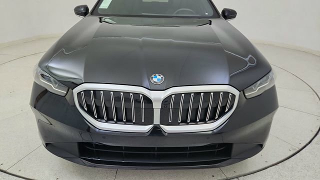 Used 2026 BMW 530i image 9
