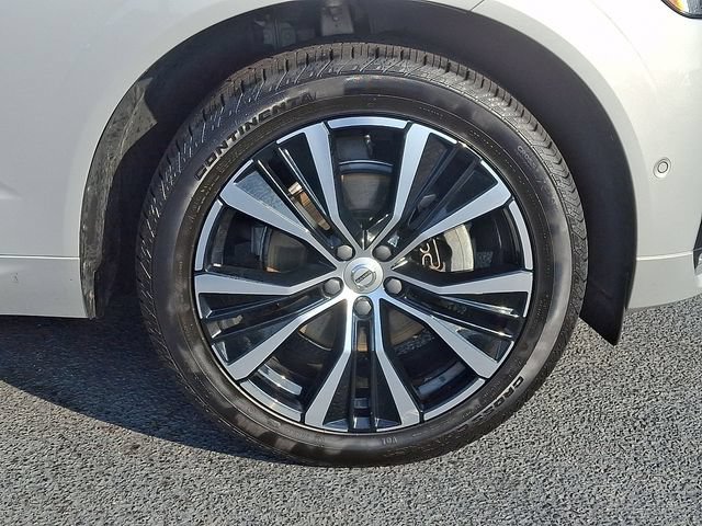 Used 2024 Volvo XC60 B5 Ultimate AWD/4WD image 11