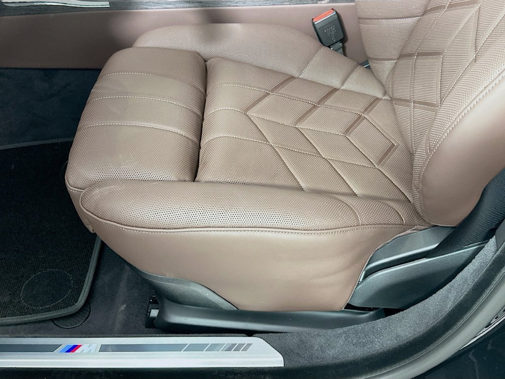 New 2026 BMW 750e xDrive w/ Executive Package AWD/4WD image 21