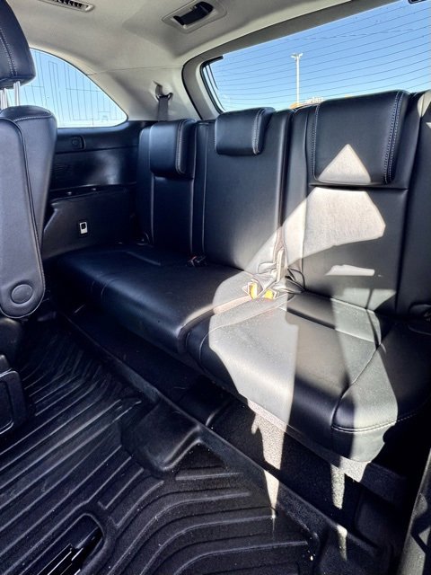 Used 2018 Toyota Highlander SE image 11