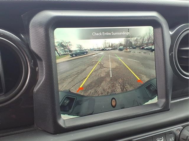 Used 2020 Jeep Gladiator Sport AWD/4WD image 22