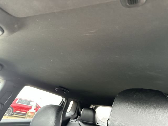 Used 2024 Jeep Compass Latitude image 18