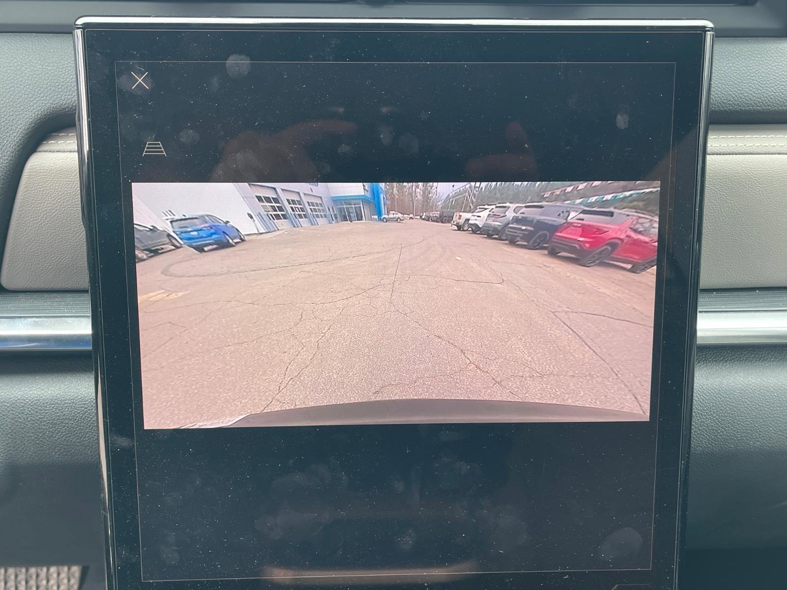 Certified 2025 GMC Terrain Elevation w/ Elevation Premium Package image 8