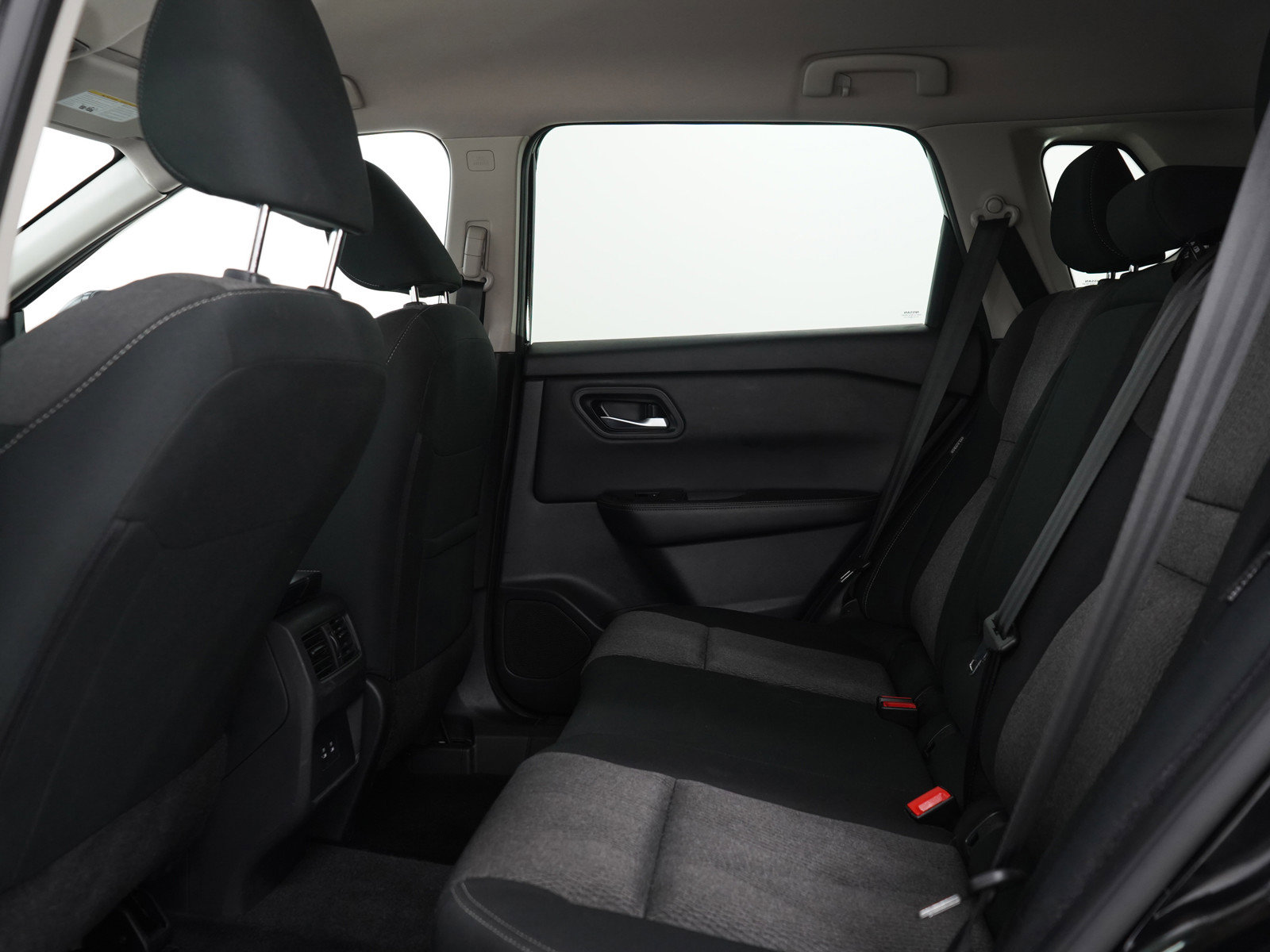 Used 2024 Nissan Rogue SV AWD/4WD image 21