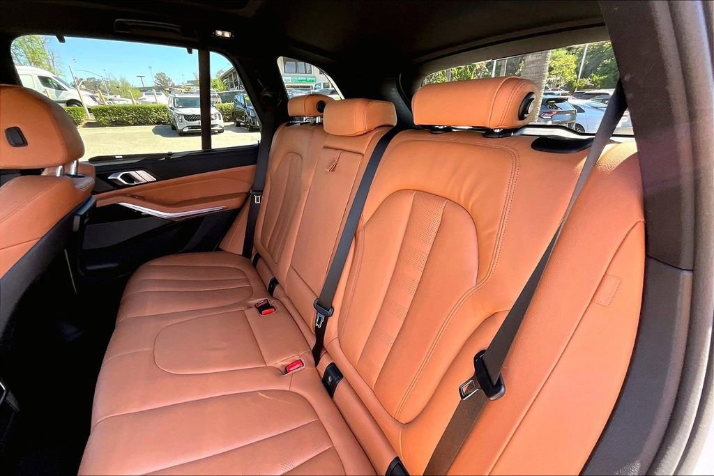 Used 2021 BMW X5 sDrive40i w/ Premium Package image 15