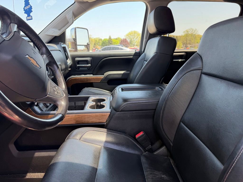 Used 2015 Chevrolet Silverado 1500 LTZ w/ Max Trailering Package AWD/4WD image 4