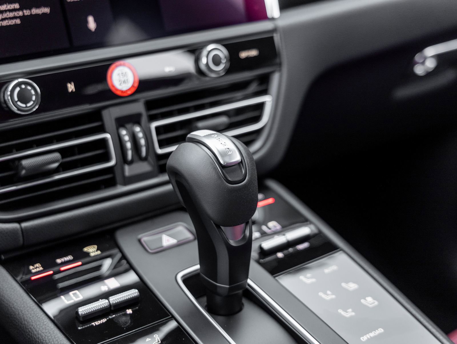 New 2026 Porsche Macan S AWD/4WD image 33