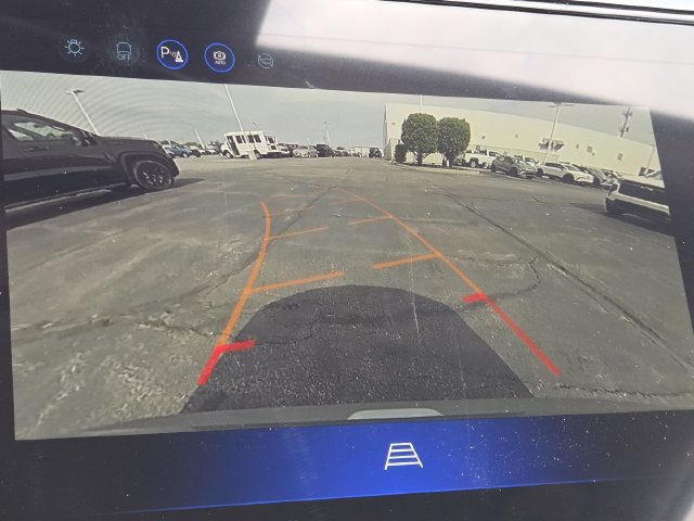 New 2027 Chevrolet Bolt LT w/ Comfort Package FWD image 4