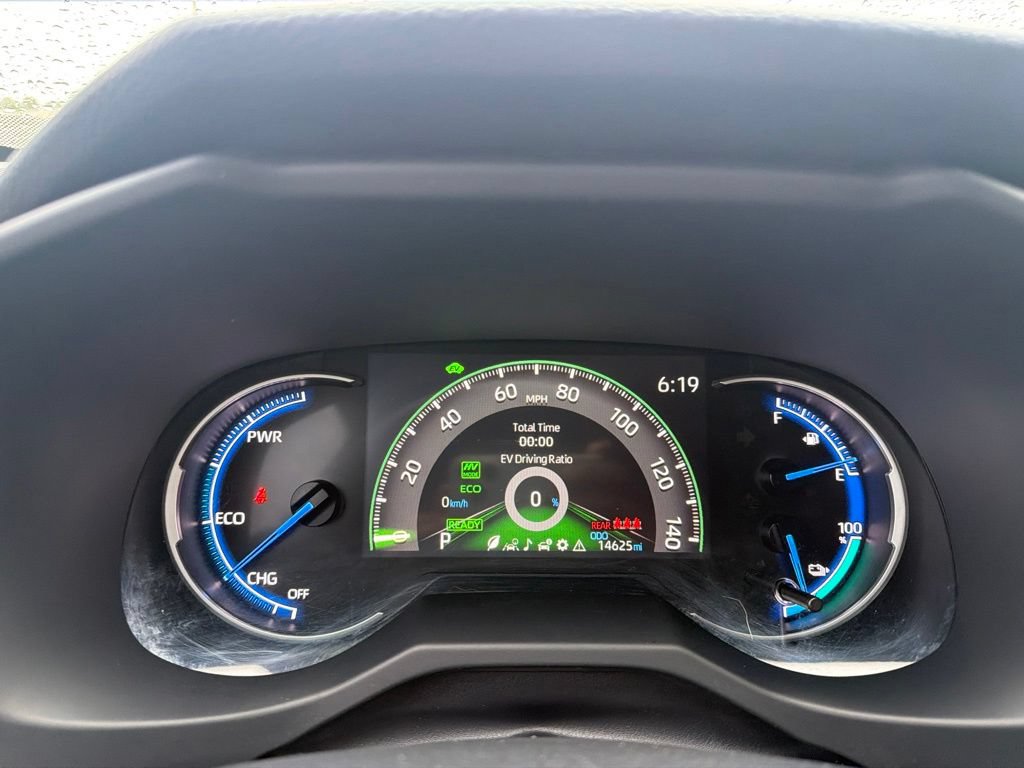 Used 2025 Toyota RAV4 SE AWD/4WD image 28