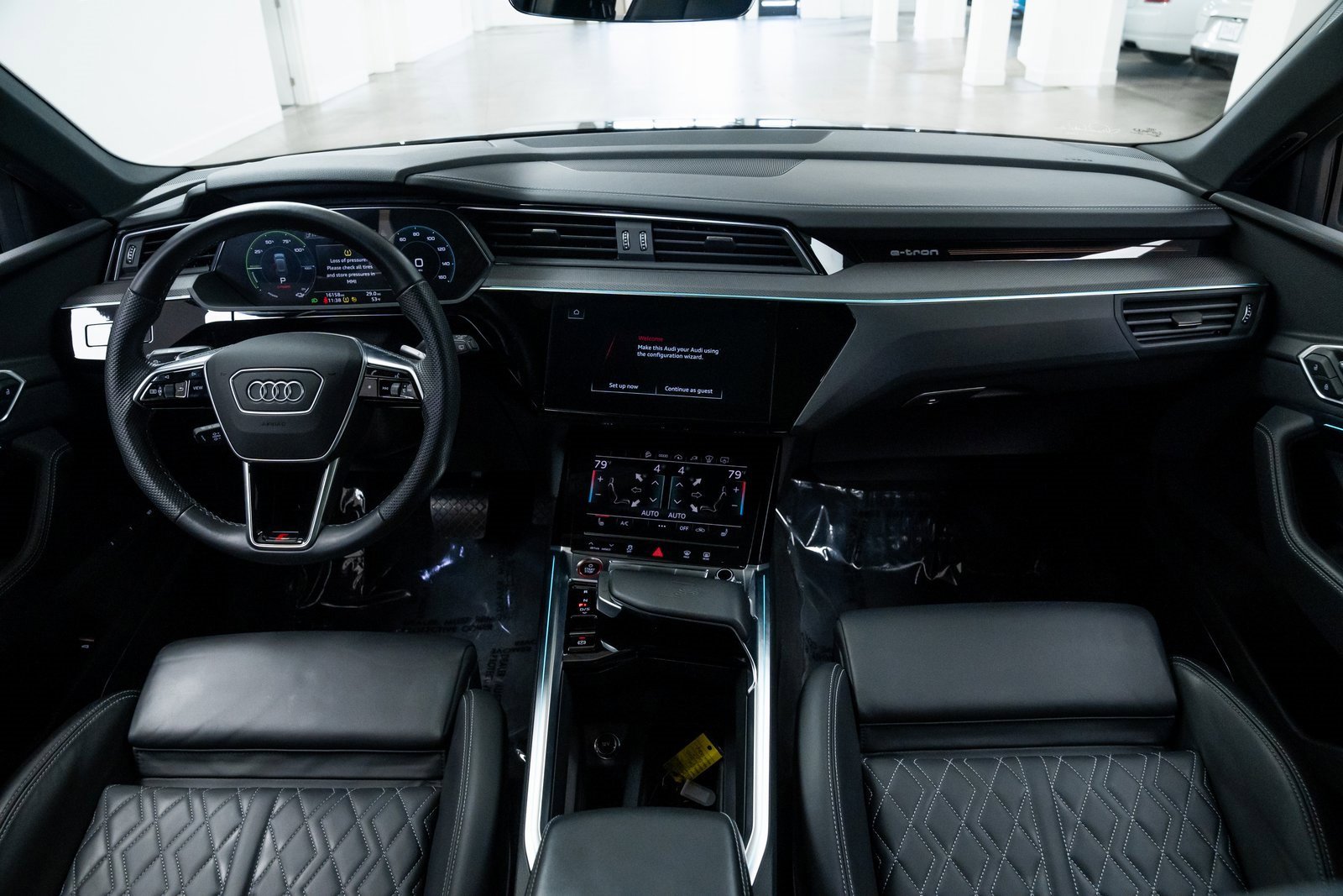 Used 2022 Audi e-tron S Prestige w/ Prestige Package image 9