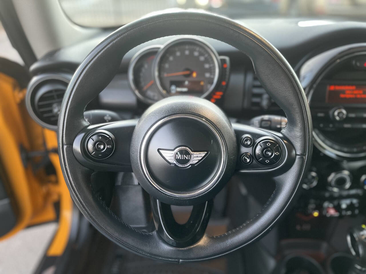 Used 2014 MINI Cooper 2-Door Hardtop image 21