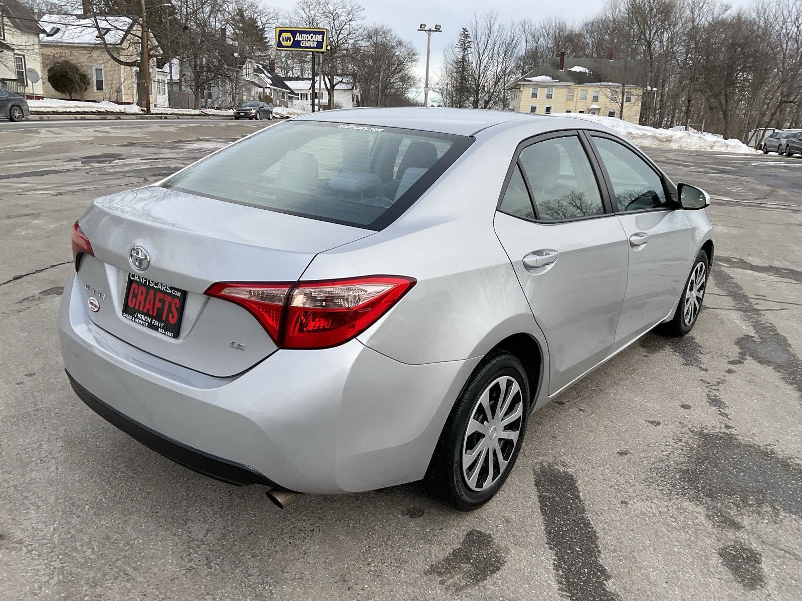 Used 2017 Toyota Corolla LE w/ Carpet Mat Package (TMS) image 5