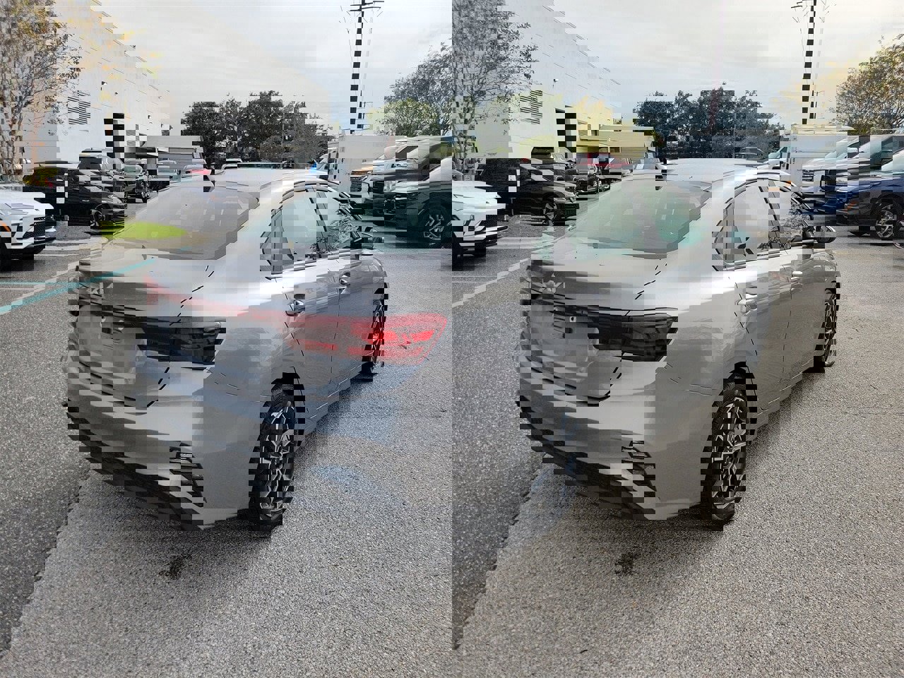 Used 2024 Kia Forte LXS image 3