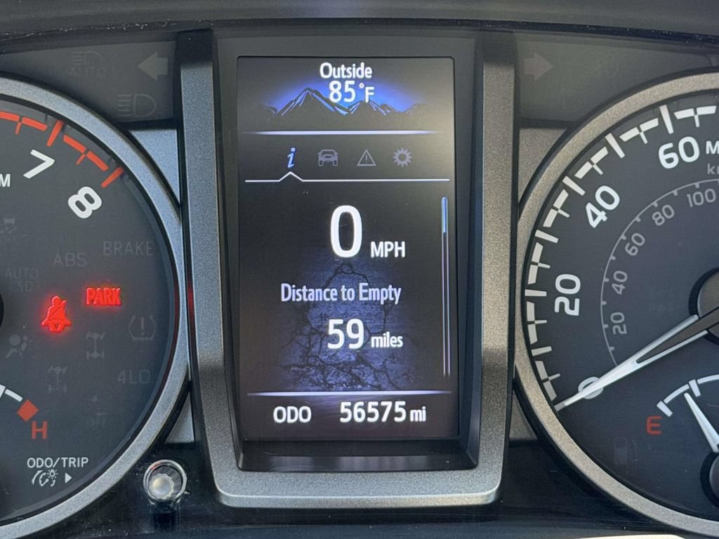 Certified 2022 Toyota Tacoma TRD Off-Road AWD/4WD image 10