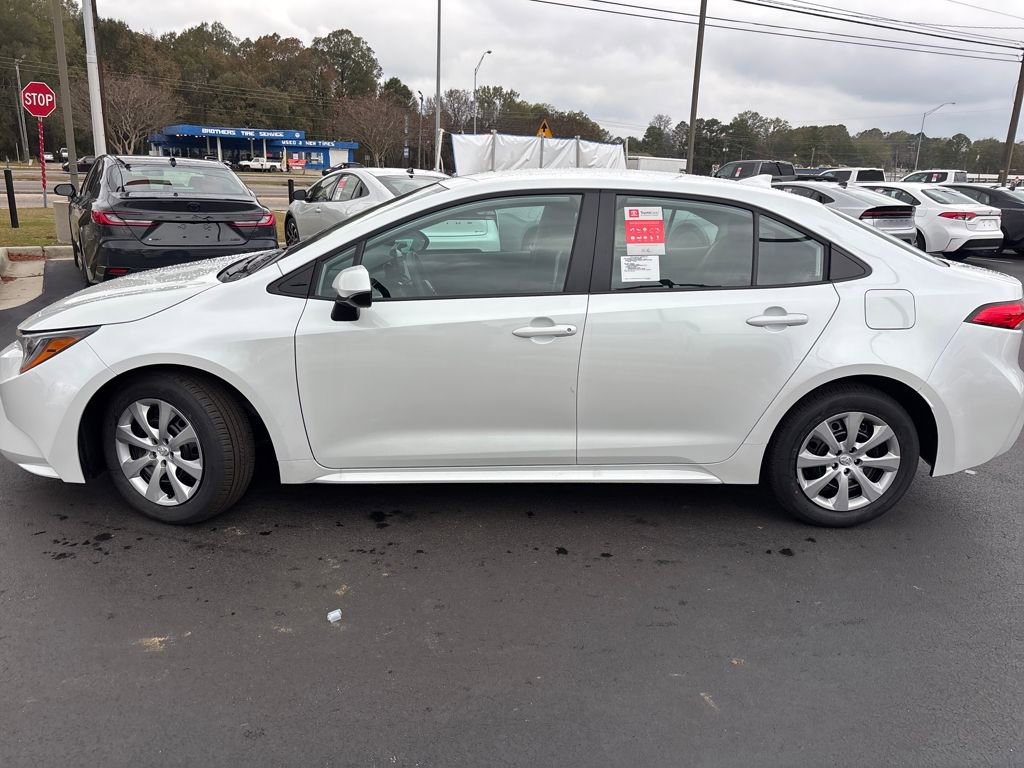 New 2026 Toyota Corolla LE image 2