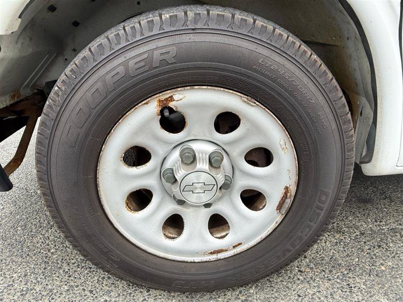 Used 2014 Chevrolet Express 1500 AWD image 10