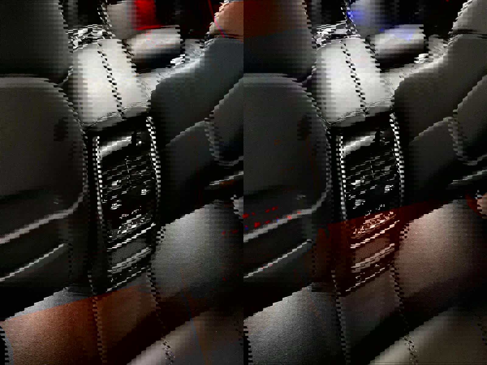 Used 2025 BMW X5 xDrive50e image 35