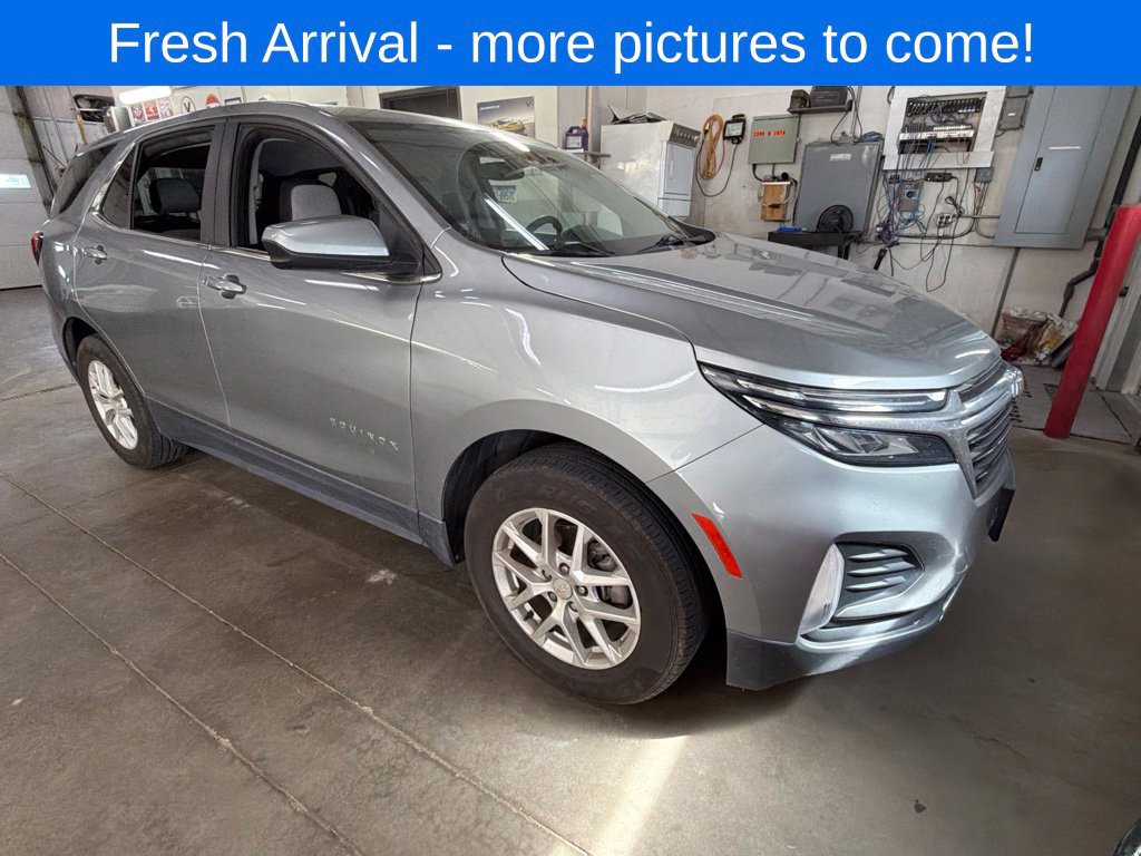 Used 2023 Chevrolet Equinox LT w/ LPO, Floor Liner Package AWD/4WD image 2