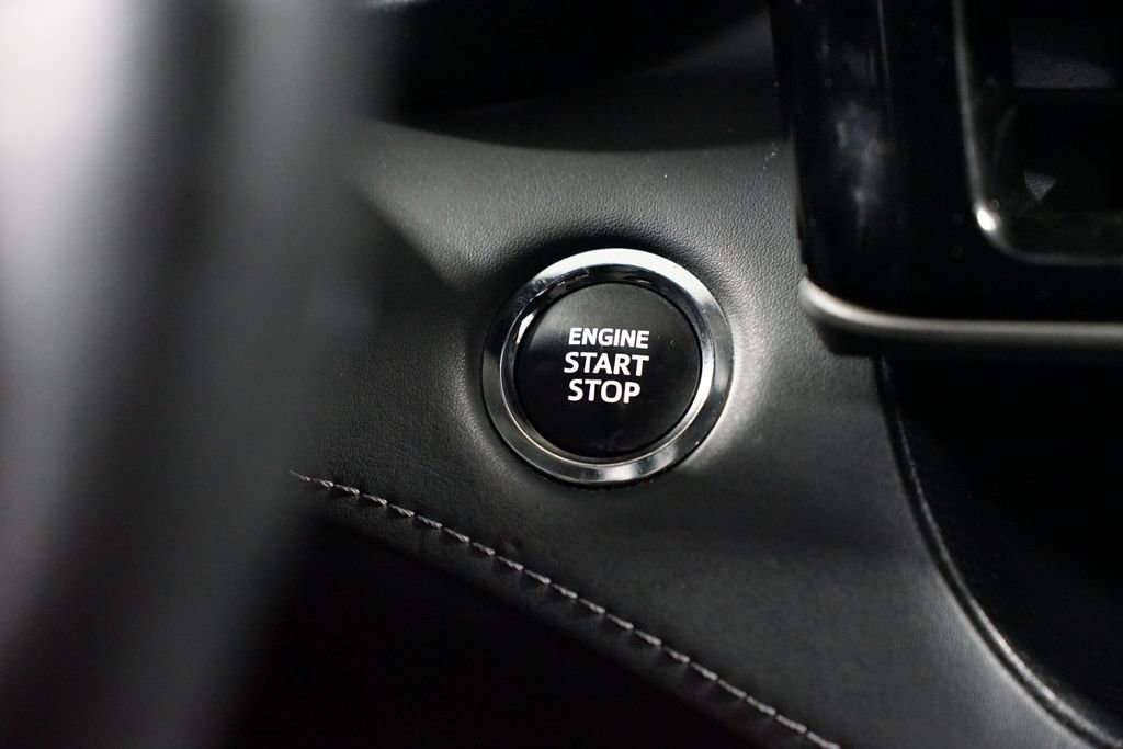 Used 2023 Toyota Highlander LE image 21