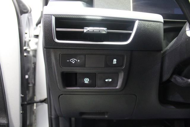 Used 2025 Hyundai Sonata SEL FWD image 13