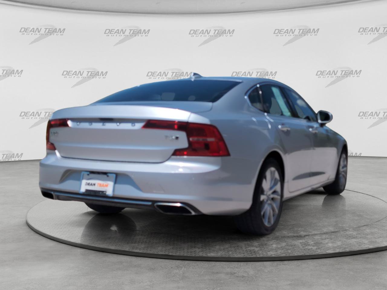 Used 2017 Volvo S90 T6 Momentum w/ Climate Package AWD/4WD image 8