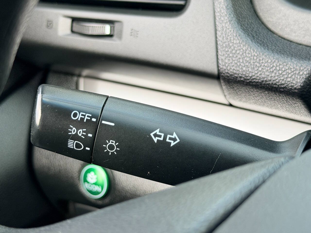 Used 2015 Honda CR-V LX image 37
