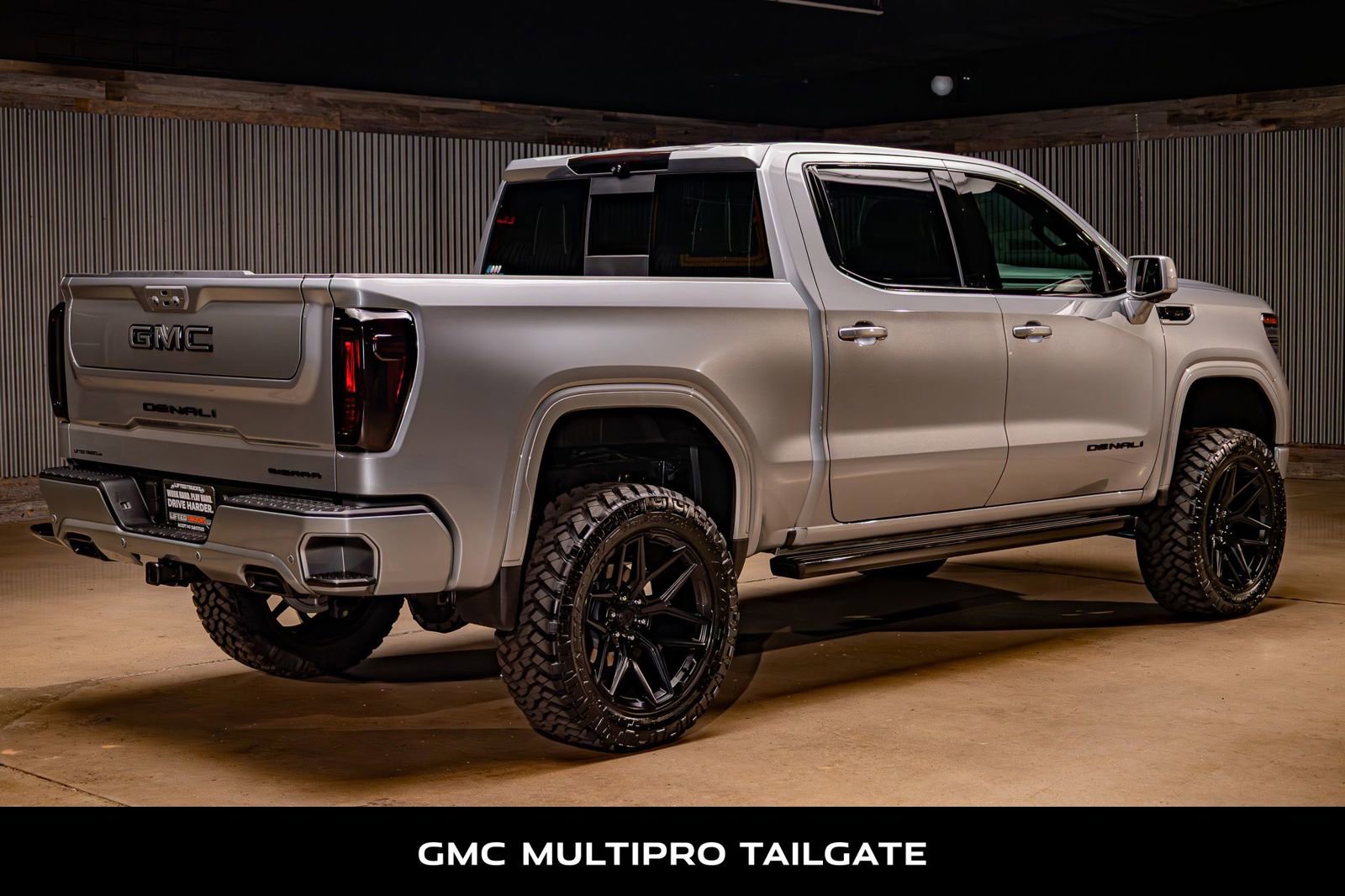Used 2025 GMC Sierra 1500 Denali Ultimate image 10