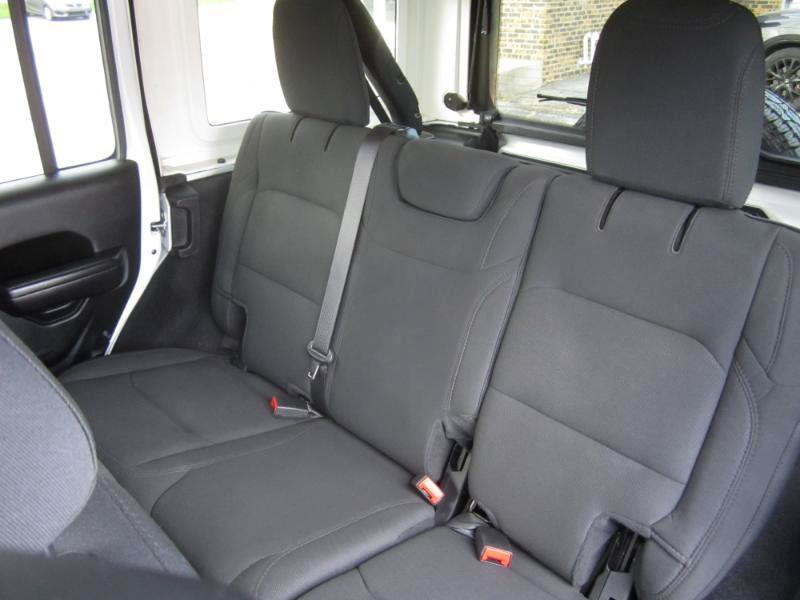 Used 2020 Jeep Wrangler Unlimited Sport AWD/4WD image 12