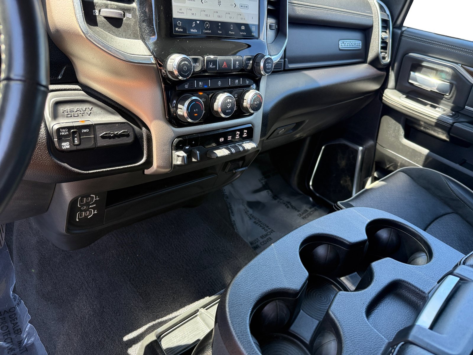 Used 2024 RAM 2500 Laramie w/ Safety Group AWD/4WD image 13