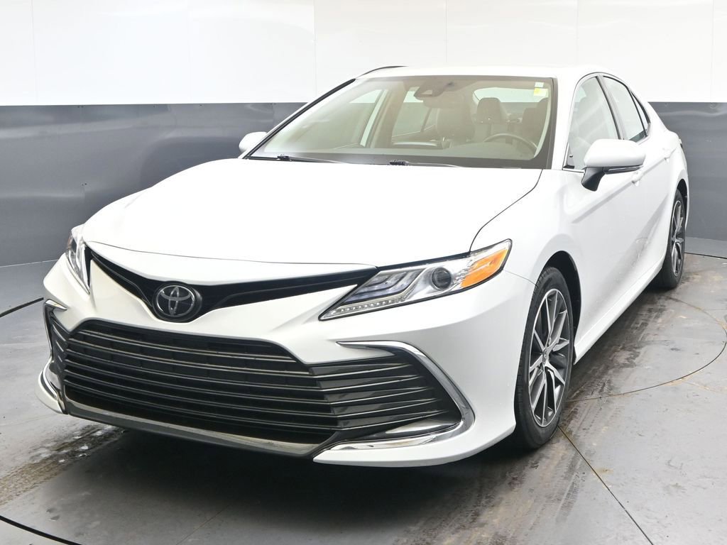 Used 2023 Toyota Camry XLE w/ Cold Weather Package