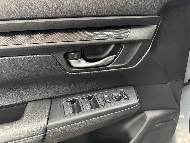 Used 2023 Honda CR-V LX image 13
