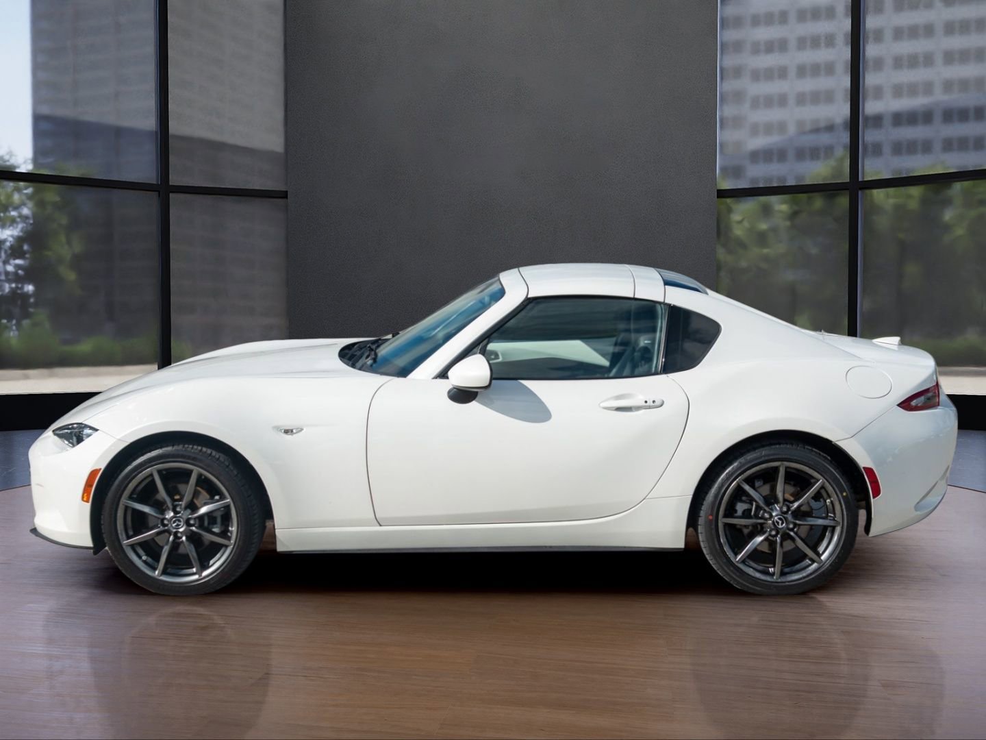 Used 2018 MAZDA MX-5 Miata RF Grand Touring image 8