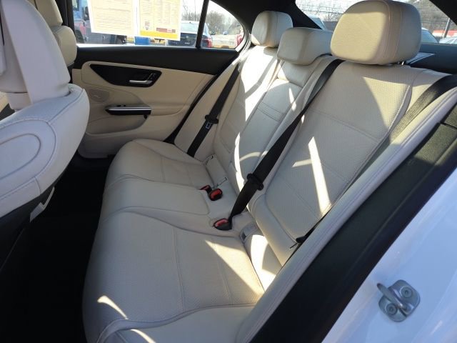 Used 2025 Mercedes-Benz C 300 4MATIC Sedan image 11