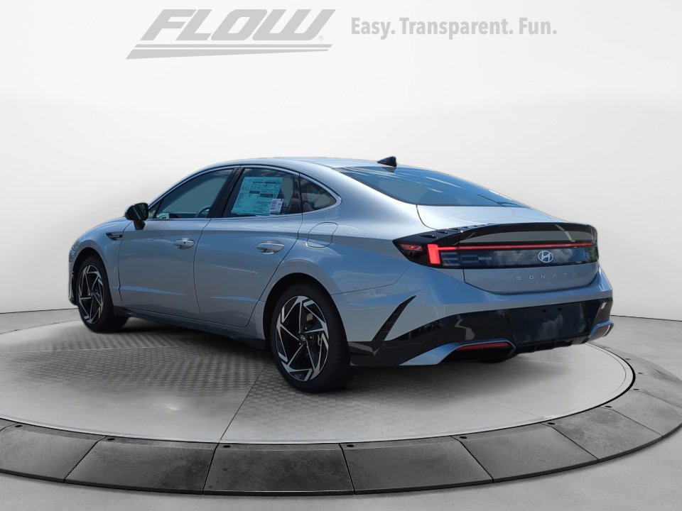 New 2026 Hyundai Sonata SEL FWD image 5