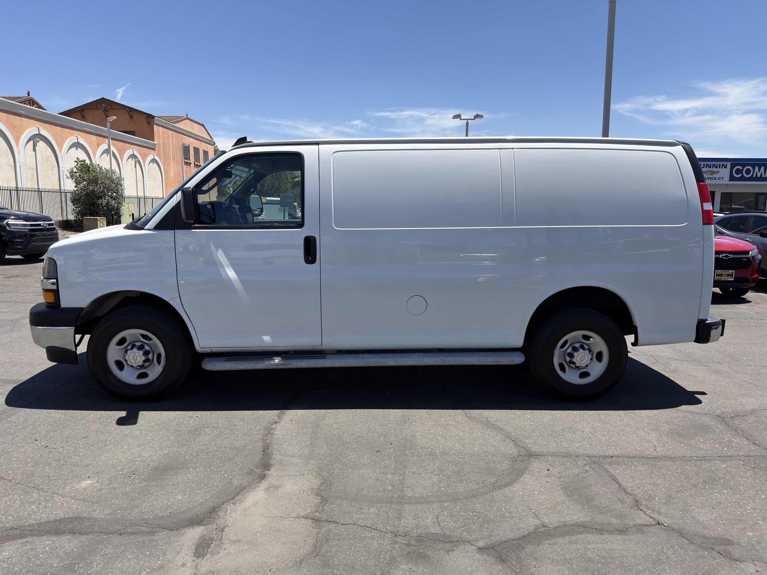 Used 2024 Chevrolet Express 2500 w/ Driver Convenience Package RWD image 5