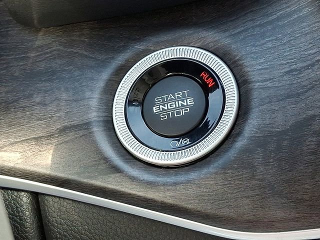 Used 2021 Jeep Grand Cherokee L Limited image 32