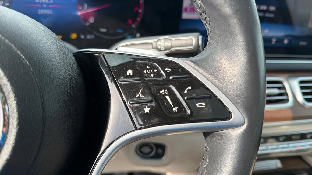 Used 2024 Mercedes-Benz GLS 450 4MATIC image 26