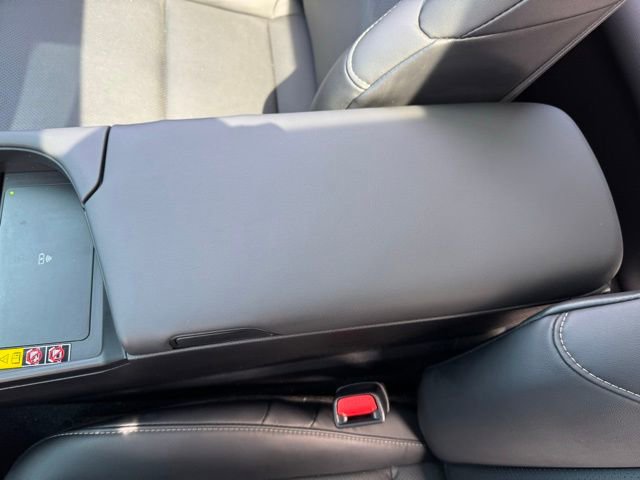 Used 2025 Lexus ES 300h w/ Premium Package FWD image 19