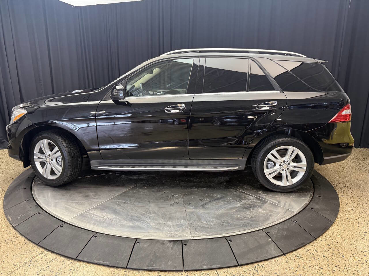 Used 2013 Mercedes-Benz ML 350 ML 350 4MATIC AWD 4dr SUV image 12