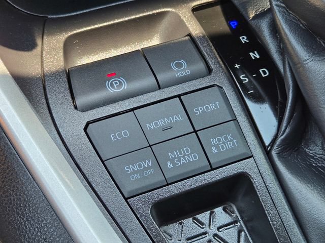 Used 2025 Toyota RAV4 XLE w/ Convenience Package AWD/4WD image 23