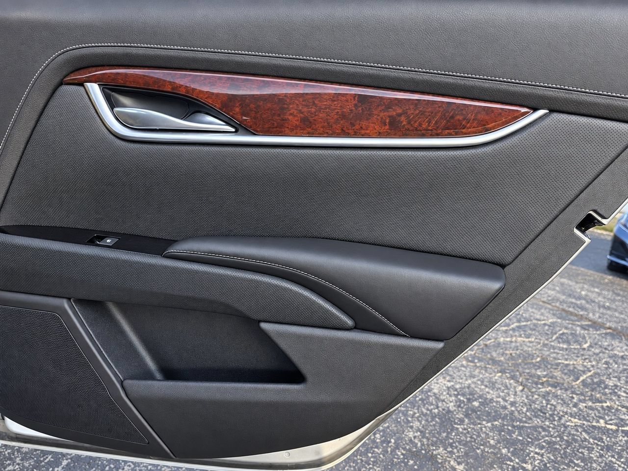 Used 2017 Cadillac XTS Luxury FWD image 37
