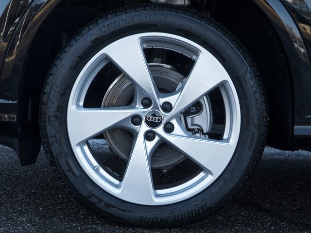 New 2025 Audi Q5 2.0T Premium Plus image 7