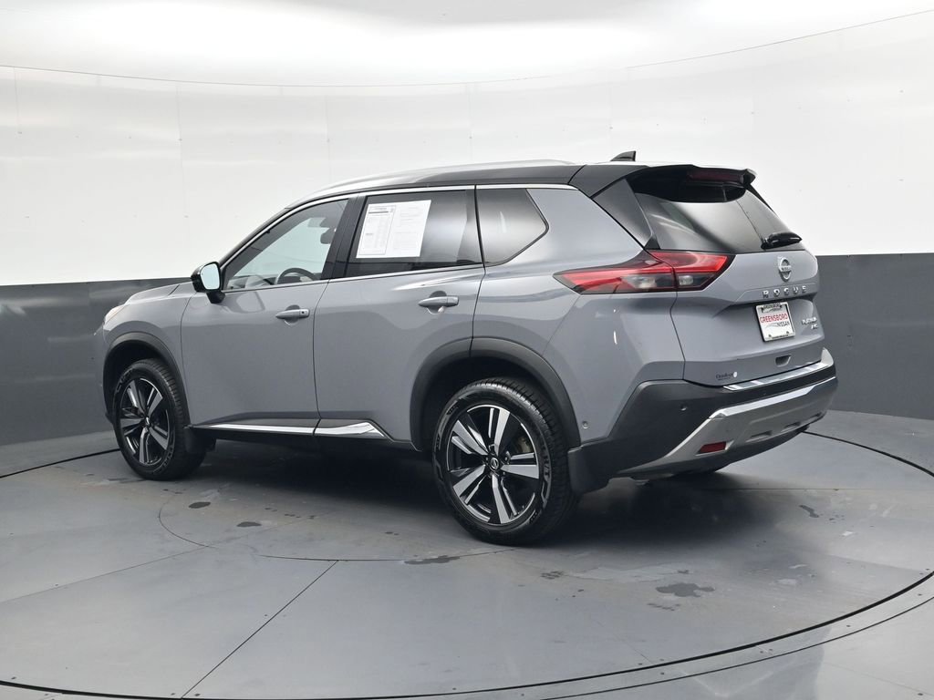 Used 2021 Nissan Rogue Platinum image 4