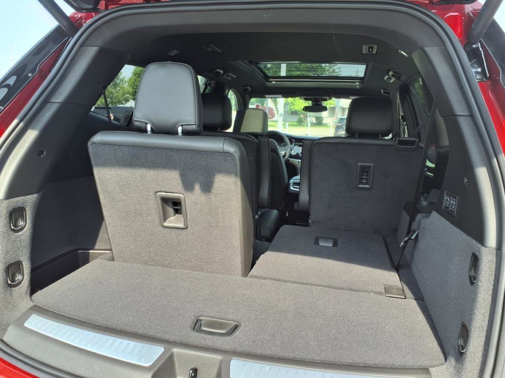 New 2025 Cadillac XT6 Sport w/ LPO, Floor Liner Package image 12