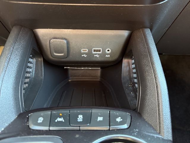 Used 2023 Chevrolet TrailBlazer LT w/ Convenience Package image 53