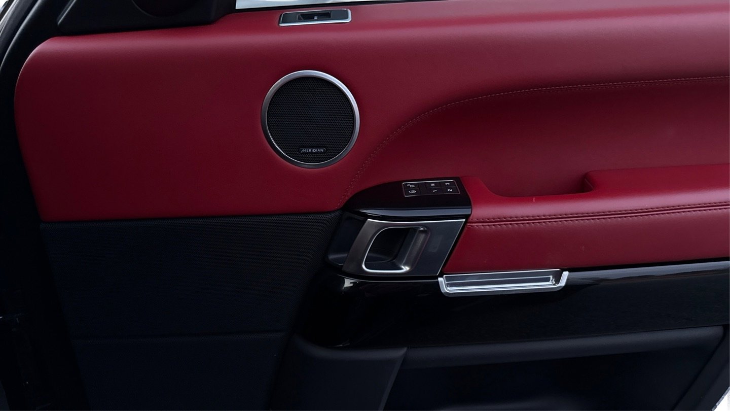 Used 2017 Land Rover Range Rover Autobiography image 19