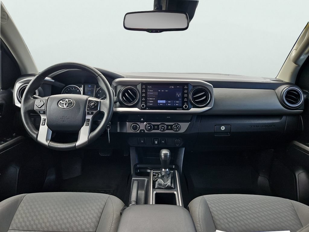 Used 2020 Toyota Tacoma SR5 AWD/4WD image 11