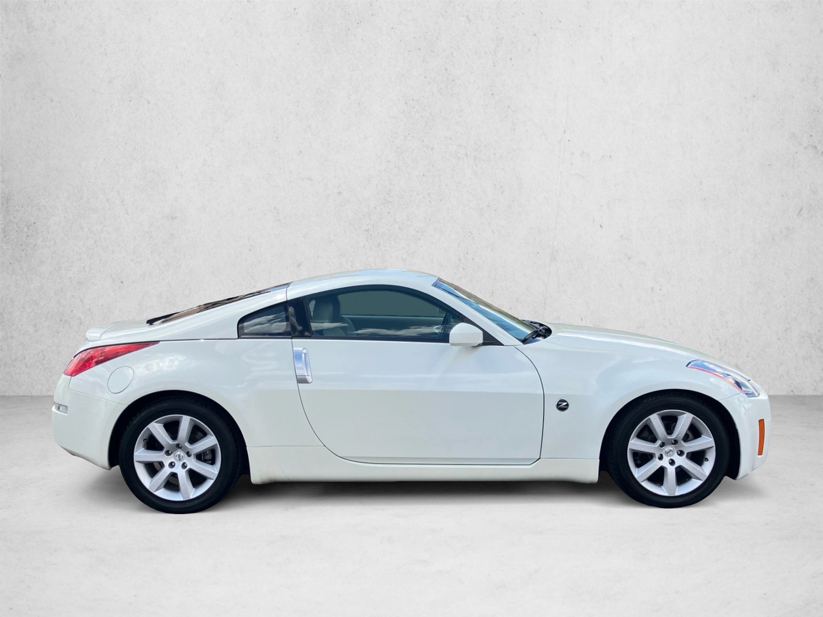 Used 2004 Nissan 350Z Touring w/ Aerodynamics Pkg RWD video 4